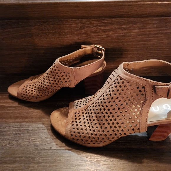 Open-toe Bootie/ Sandals Nude - Picture 3 of 7